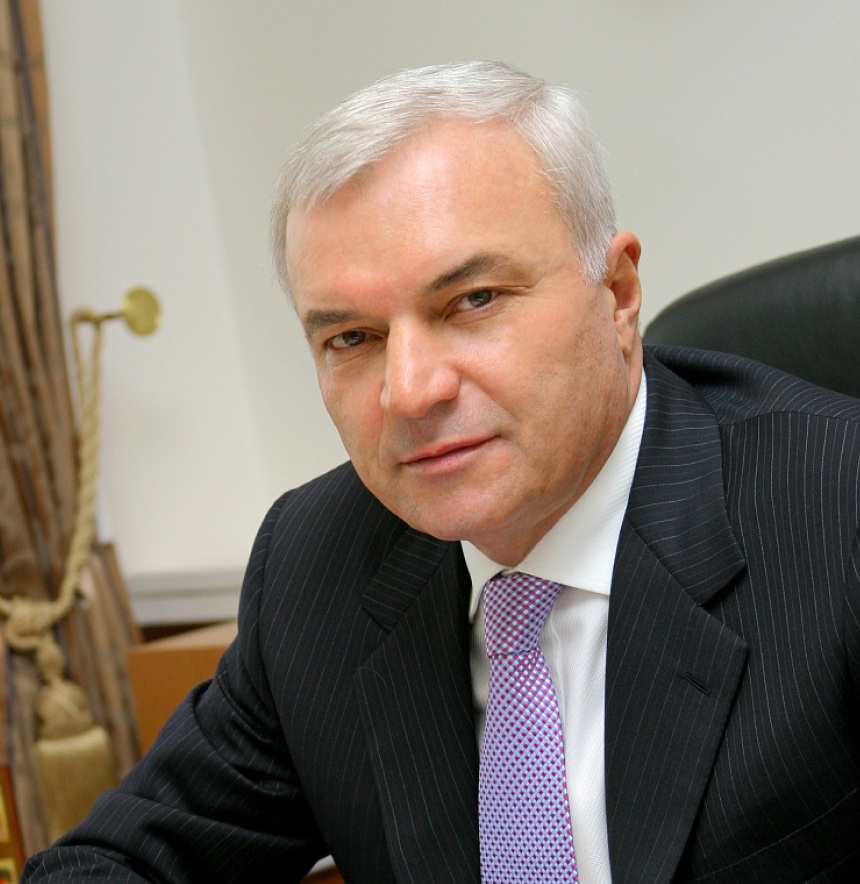 Рашников<br />
Виктор Филиппович